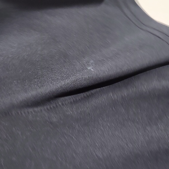 Under Armour Shirt Mens Size L Athletic Black flaws - Picture 2 of 9